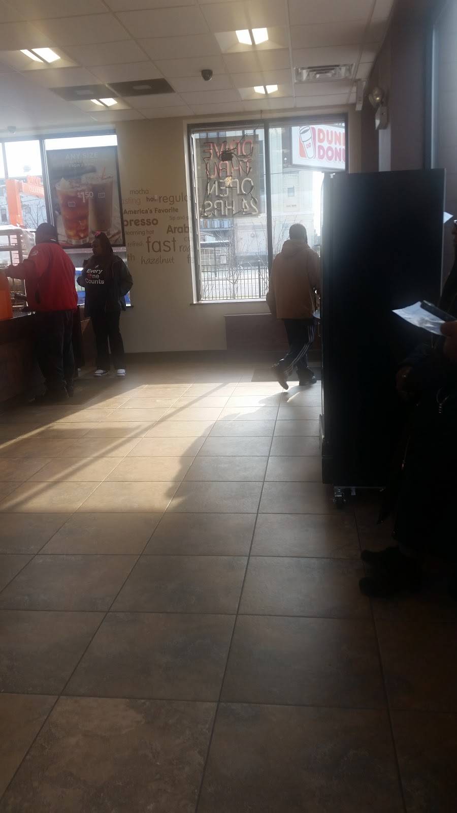 Dunkin Donuts | cafe | 5454 S State St, Chicago, IL 60609, USA | 7735586695 OR +1 773-558-6695