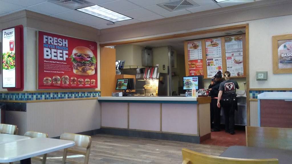Wendys | restaurant | 1701 7th Ave, Beaver Falls, PA 15010, USA | 7248472210 OR +1 724-847-2210