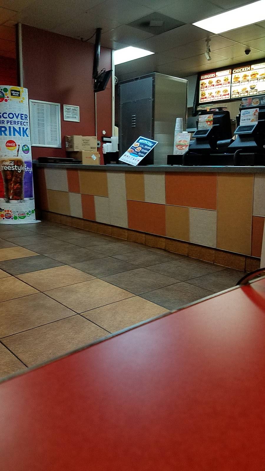 Jack in the Box | restaurant | 316 W Foothill Blvd, Rialto, CA 92376, USA | 9098750890 OR +1 909-875-0890