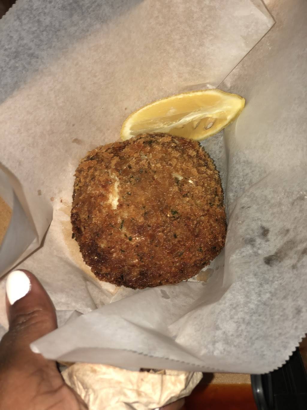 Just Beclaws | restaurant | 860 Broad St, Newark, NJ 07102, USA | 9737332226 OR +1 973-733-2226