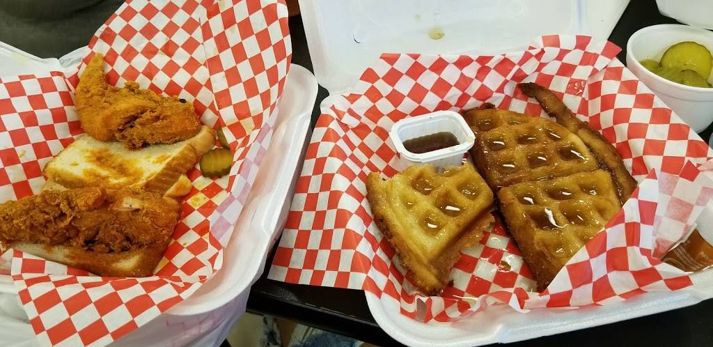 Helens Hot Chicken | restaurant | 1915 Gallatin Pike N #105, Madison, TN 37115, USA | 6152398502 OR +1 615-239-8502