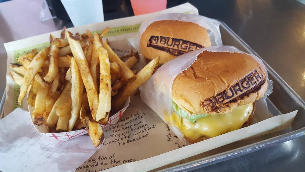 BurgerFi | restaurant | 765 W Osceola Pkwy, Kissimmee, FL 34741, USA | 4079335557 OR +1 407-933-5557