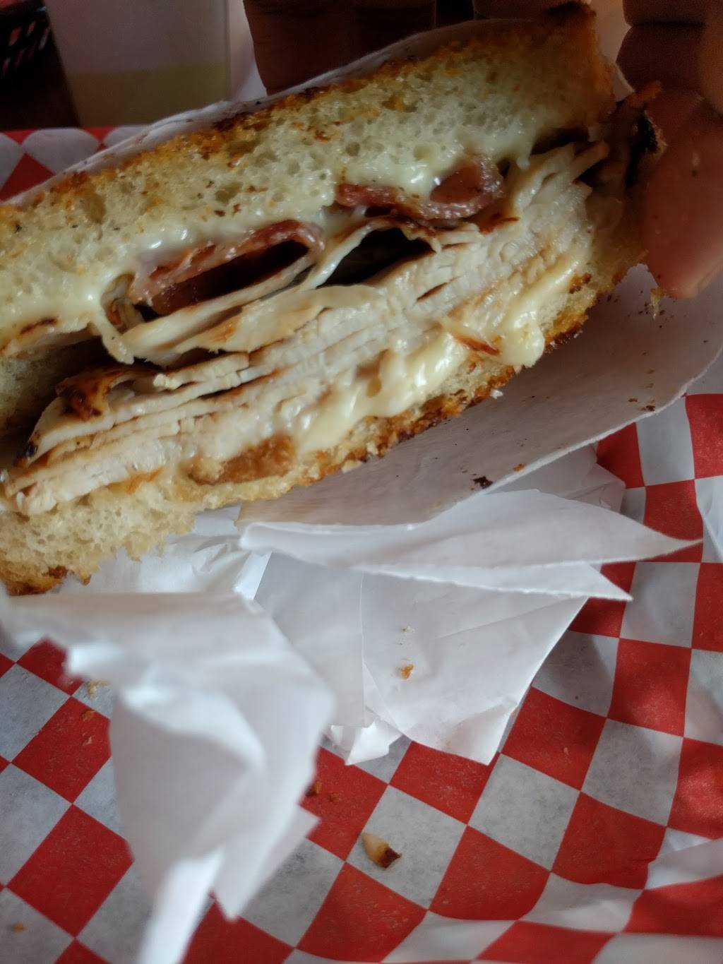 Johns Drive-In Hamburgers | restaurant | 6625 Santa Fe Ave, Huntington Park, CA 90255, USA | 3235898988 OR +1 323-589-8988