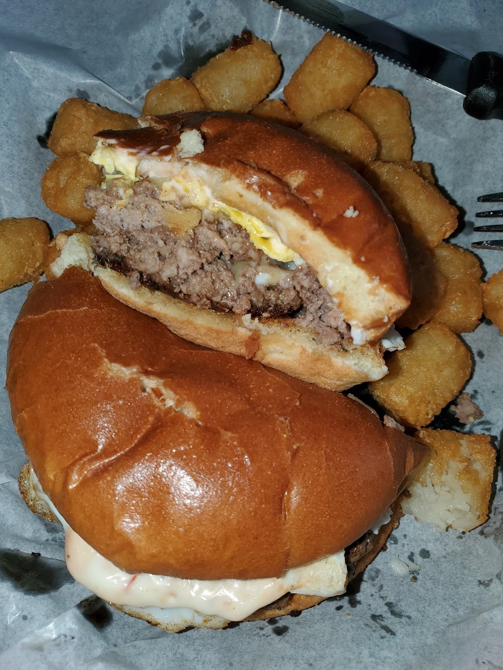 Tavern 24 | restaurant | 825 N Dakota Drive, 24 HWY, Independence, MO 64056, USA | 8166832824 OR +1 816-683-2824