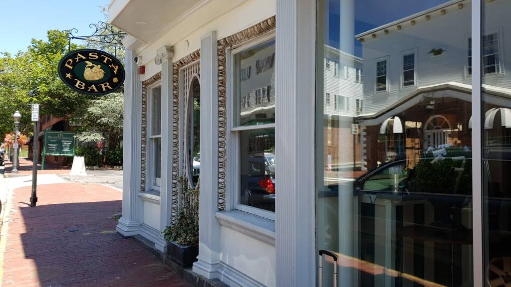 Pasta Beach Newport | restaurant | 138 Bellevue Ave, Newport, RI 02840, USA | 4018472222 OR +1 401-847-2222