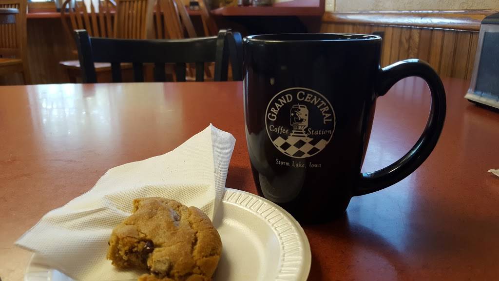 Grand Central Coffee Station | cafe | 400 W 5th St, Storm Lake, IA 50588, USA | 7127320160 OR +1 712-732-0160