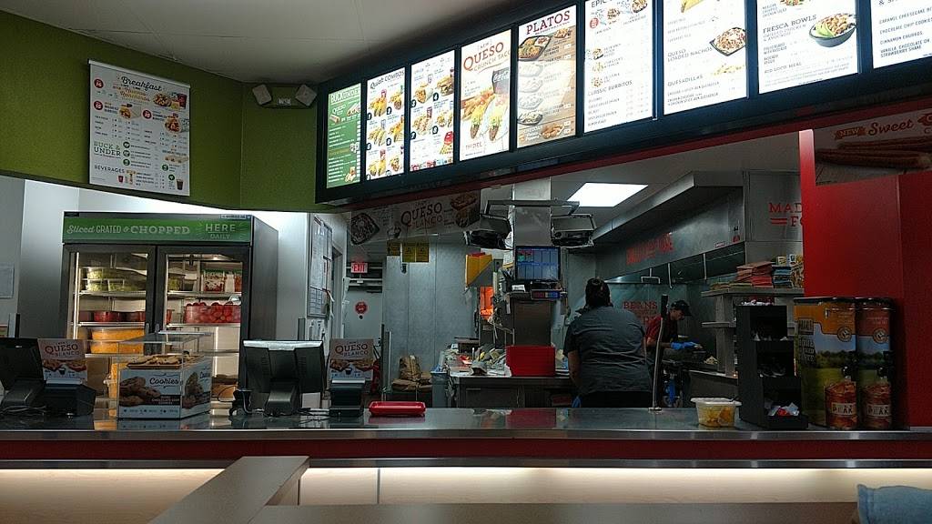 Del Taco | meal takeaway | 20306 Outer Hwy 18 N, Apple Valley, CA 92307, USA | 7602407153 OR +1 760-240-7153
