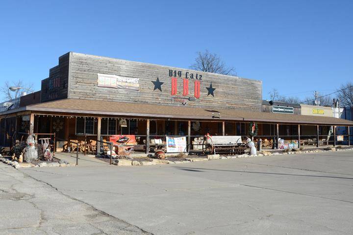 Big Catz BBQ | restaurant | 221 E Main St Unit A, Knoxville, IL 61448, USA | 3093880020 OR +1 309-388-0020