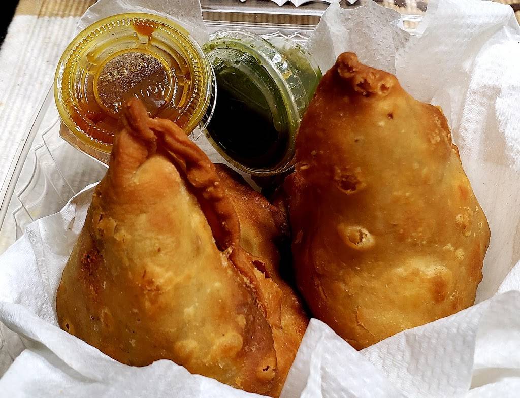 Delhi ki chaat | restaurant | dr Shokker back, parking lot, 3456 Mowry Ave, Fremont, CA 94538, USA | 5103647085 OR +1 510-364-7085