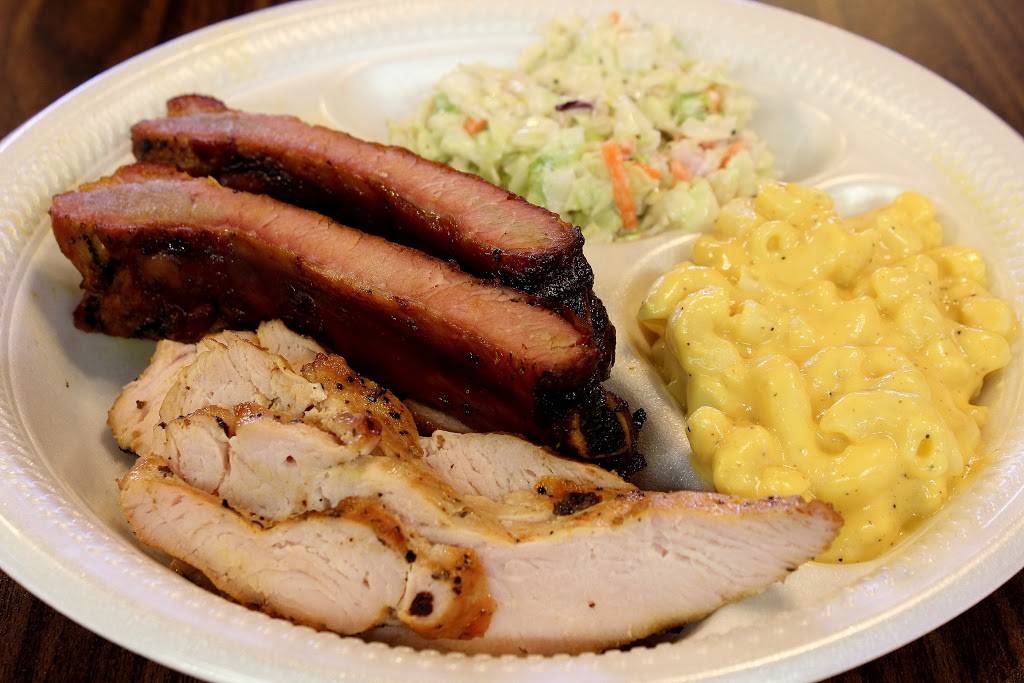 Meyers Elgin Smokehouse | restaurant | 188 US-290, Elgin, TX 78621, USA | 5122813331 OR +1 512-281-3331