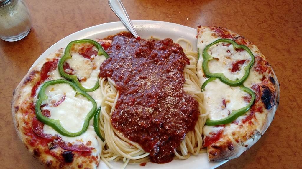 Fireside Deli & Family Restaurant | restaurant | 800 Ottawa St S, Kitchener, ON N2E 3M6, Canada | 5195811200 OR +1 519-581-1200