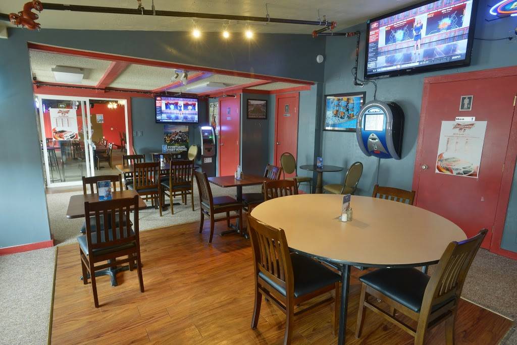 77 BAR & GRILL | restaurant | 889 Commercial Pkwy, Dover, OH 44622, USA | 3308187072 OR +1 330-818-7072