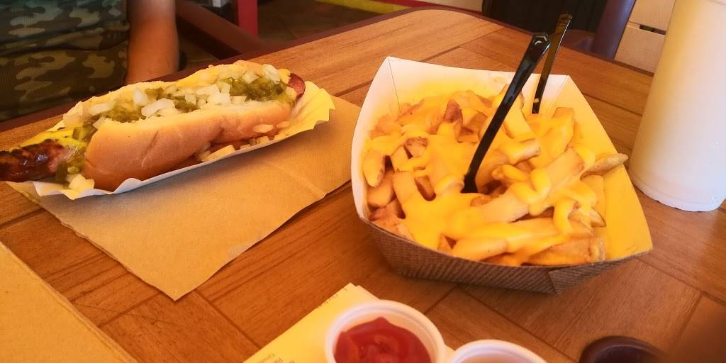 Webbers Hot Dogs | restaurant | 3590 Webber St, Sarasota, FL 34239, USA | 9419259608 OR +1 941-925-9608