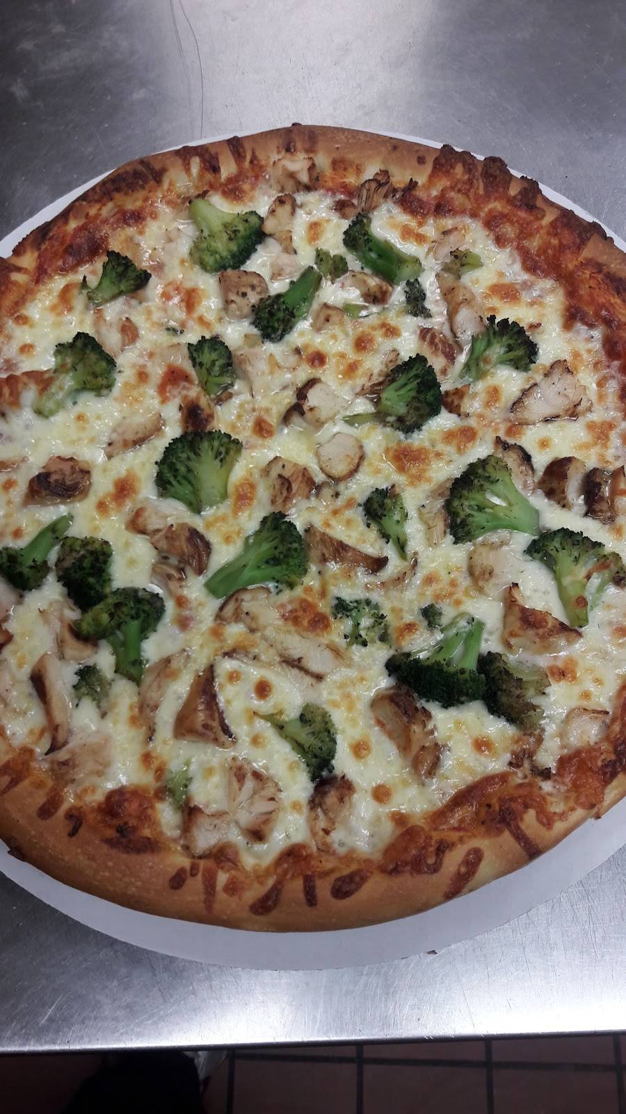 D & D Pizza & Subs | restaurant | 135 Mt Auburn St, Watertown, MA 02472, USA | 6179240999 OR +1 617-924-0999