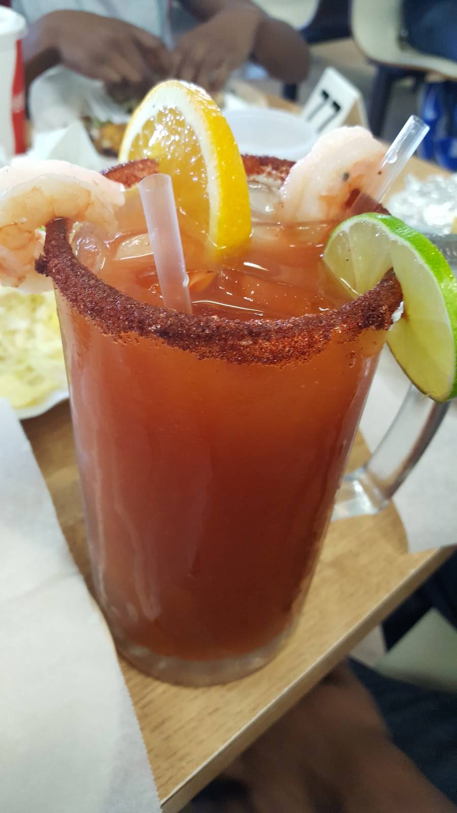 Taqueria Los Pericos | restaurant | 101 Pelton Center, San Leandro, CA 94577, USA | 5103527667 OR +1 510-352-7667