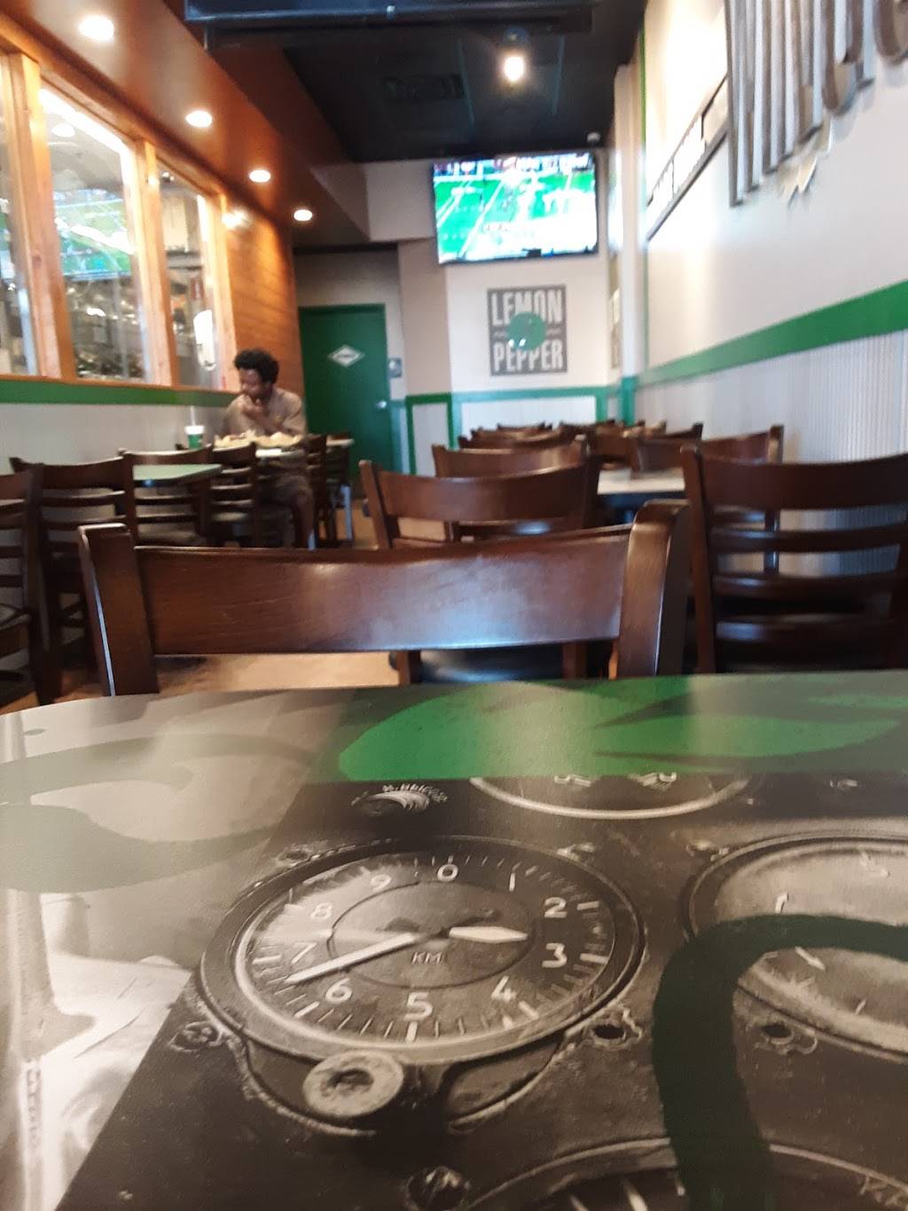 Wingstop | restaurant | 4375 Southside Blvd #12, Jacksonville, FL 32216, USA | 9043955905 OR +1 904-395-5905