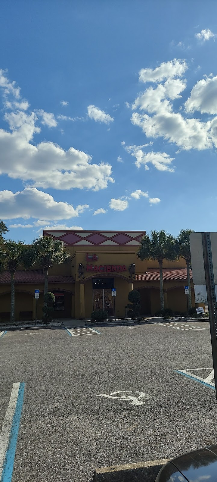 La Hacienda Mexican Restaurant | restaurant | 4601 US-90, Pace, FL 32571, USA | 8509958414 OR +1 850-995-8414