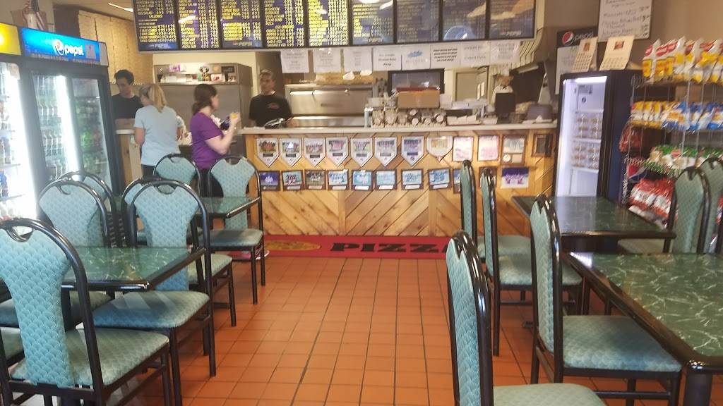 Norfolk Town Pizza | restaurant | 158 Main St, Norfolk, MA 02056, USA | 5085285355 OR +1 508-528-5355