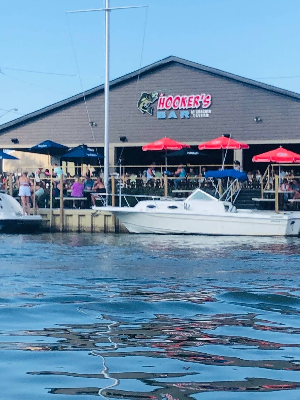 Chagrin Tavern | restaurant | 196 E Island Dr, Eastlake, OH 44095, USA | 4405404199 OR +1 440-540-4199