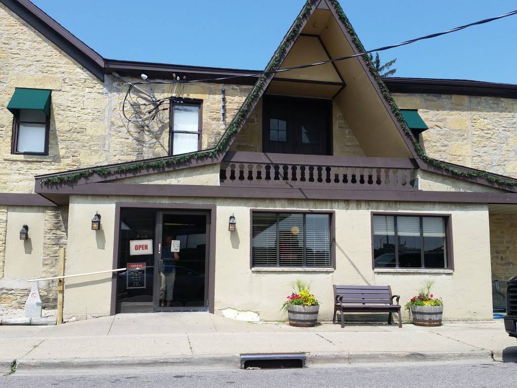 Sauk-Prairie Grill | restaurant | 200 Phillips Blvd, Sauk City, WI 53583, USA | 6086432004 OR +1 608-643-2004