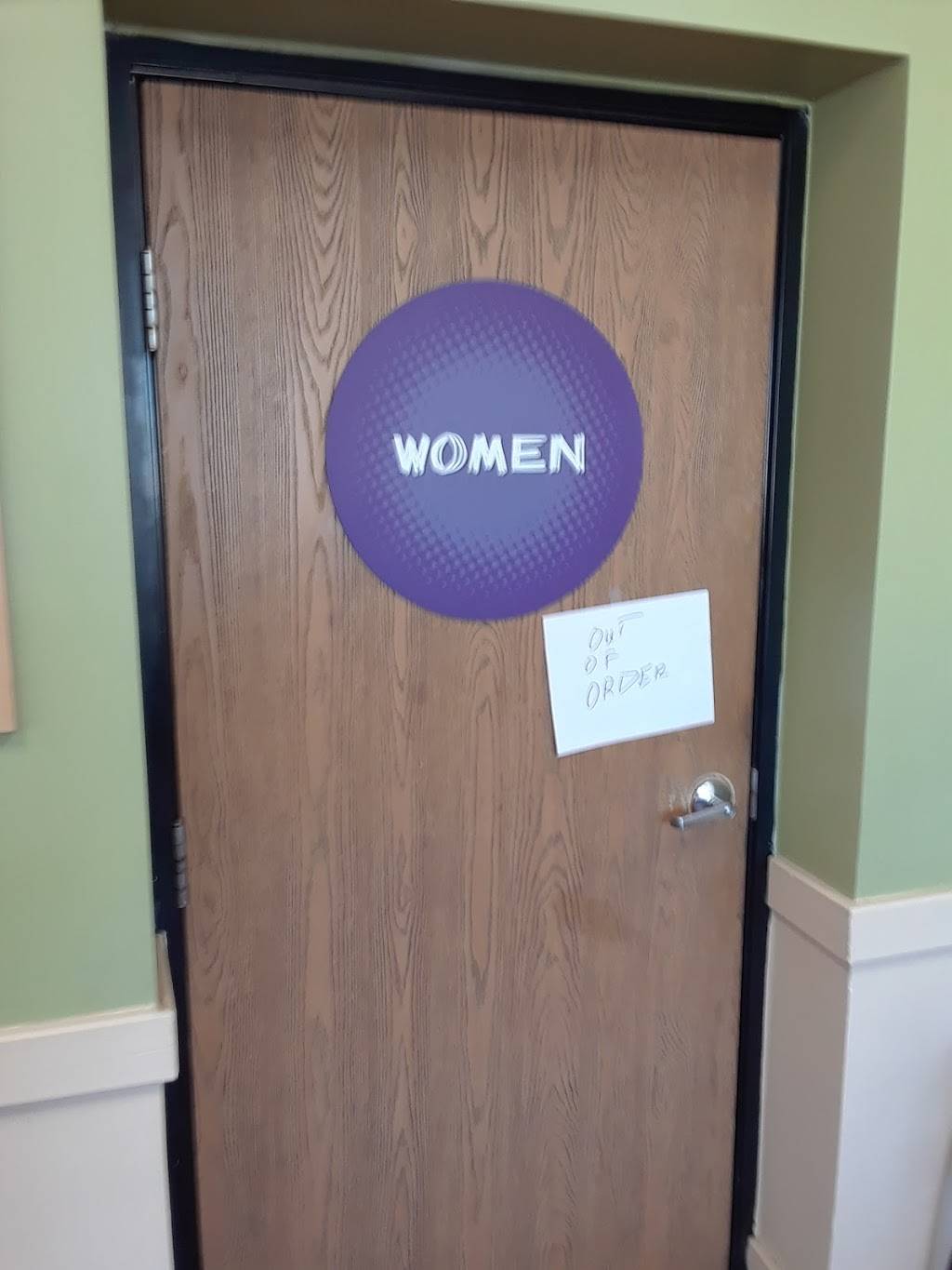 Tubbys Sub Shop | restaurant | 1612 E Eleven Mile Rd, Royal Oak, MI 48067, USA | 2485489400 OR +1 248-548-9400