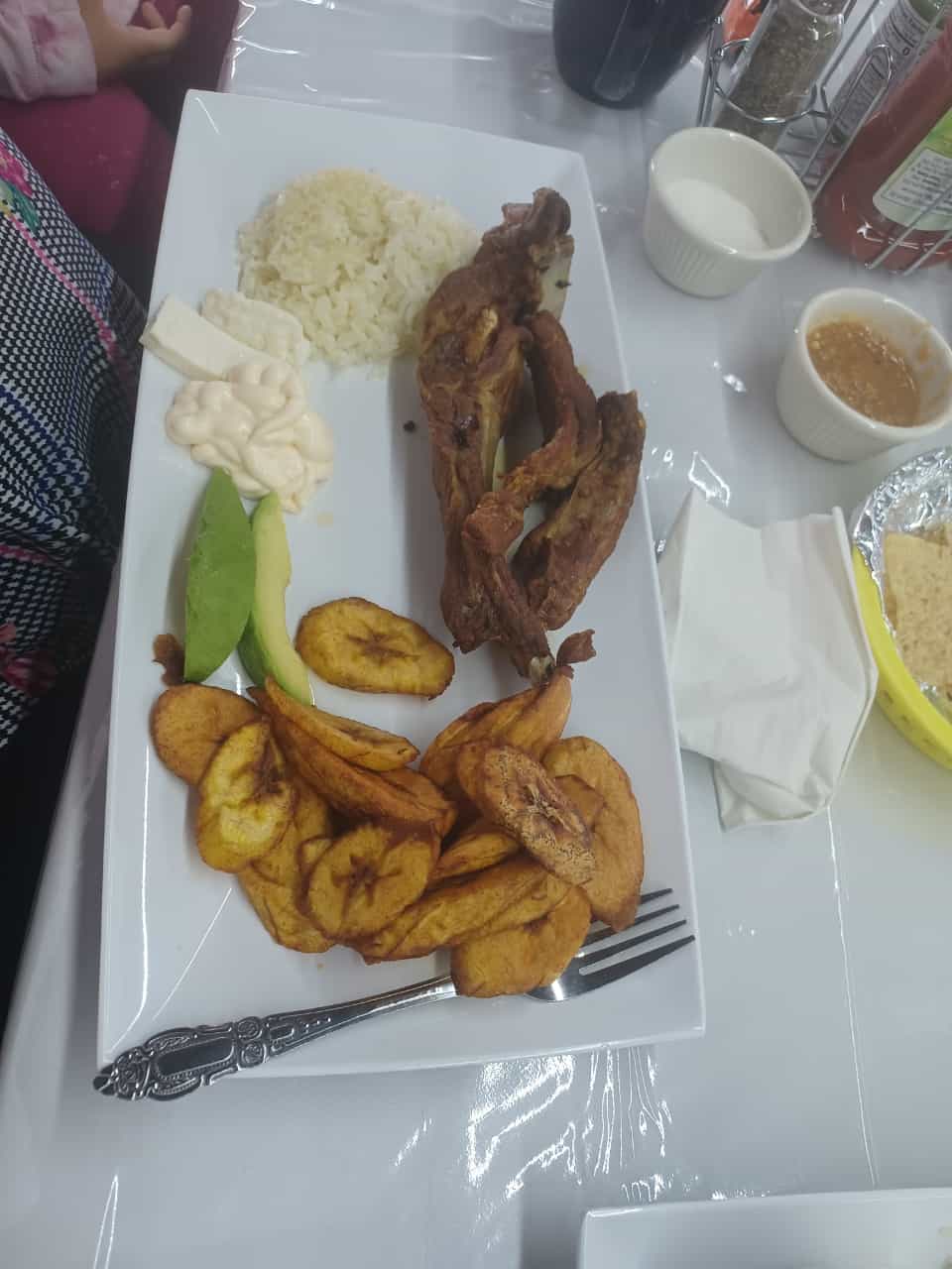 Restaurant & tortilleria la mega baleada | restaurant | 4741 N Post Rd, Indianapolis, IN 46226, USA | 3175992910 OR +1 317-599-2910