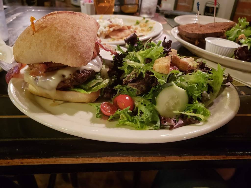 Garmans Restaurant & Irish Pub | restaurant | 932 E Main St, Santa Paula, CA 93060, USA | 8059334600 OR +1 805-933-4600