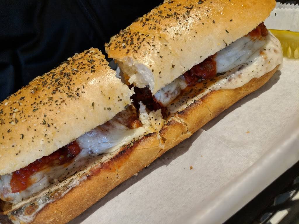 Bearnos Pizza Fern Creek | restaurant | 6101 Bardstown Rd, Fern Creek, KY 40291, USA | 5022312222 OR +1 502-231-2222