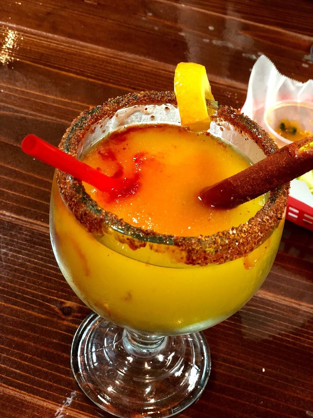 Mariscos Mr Shrimp | restaurant | 1749 W Main St Suite 7, Mesa, AZ 85201, USA | 4804644721 OR +1 480-464-4721