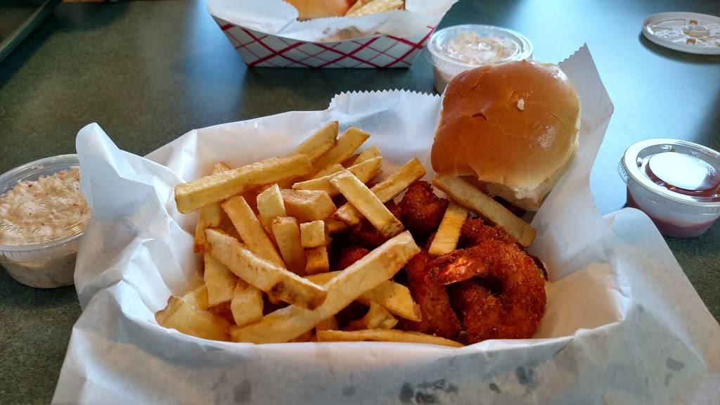 The Fence | restaurant | 1605 PA-405, Milton, PA 17847, USA | 5705242865 OR +1 570-524-2865