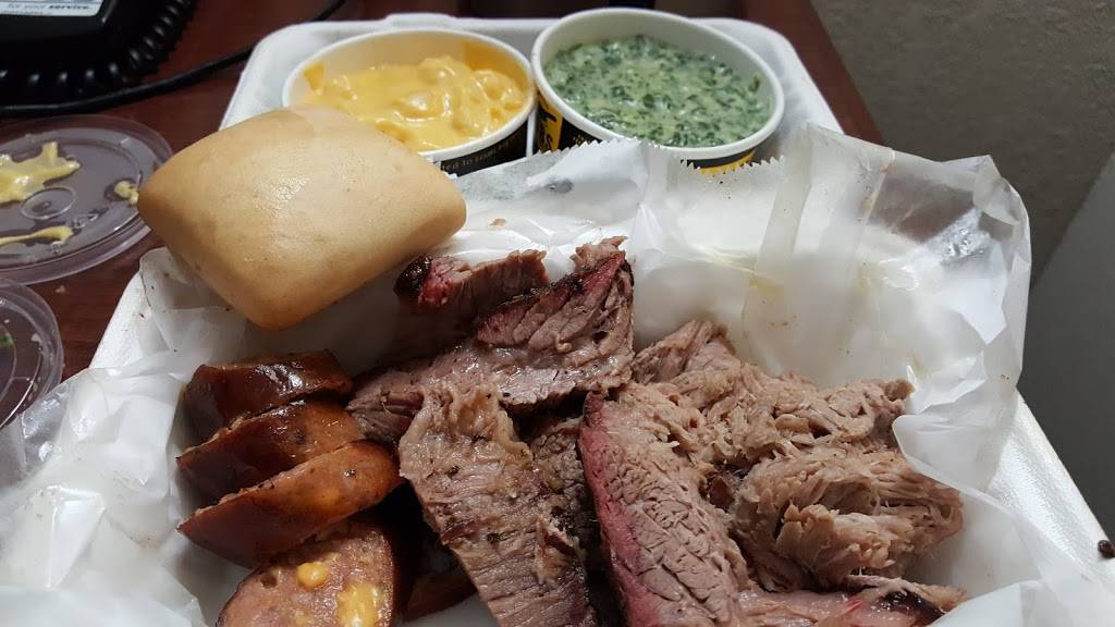 Dickeys Barbecue Pit | restaurant | 1252 Interquest Pkwy, Colorado Springs, CO 80921, USA | 7195981909 OR +1 719-598-1909