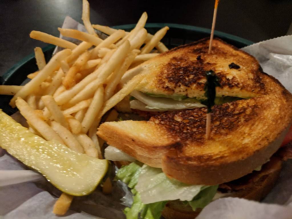 The antler Pentwater | restaurant | 283 S Hancock St, Pentwater, MI 49449, USA | 2318692911 OR +1 231-869-2911