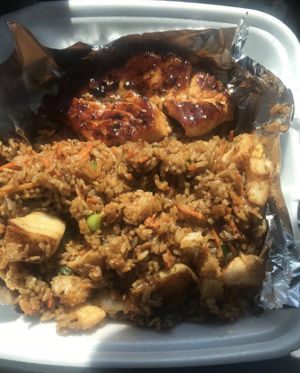 Yoshi Hibachi Grille | restaurant | 14535 Fenkell Ave, Detroit, MI 48227, USA | 3138355555 OR +1 313-835-5555