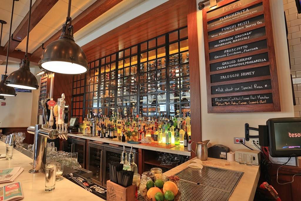 Tesori | night club | 65 E Adams St, Chicago, IL 60603, USA | 3127869911 OR +1 312-786-9911