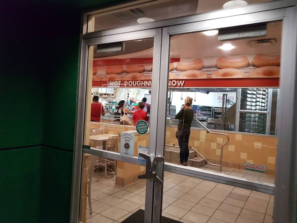 Krispy Kreme | bakery | 1199 Artesia Blvd, Gardena, CA 90248, USA | 3105325281 OR +1 310-532-5281