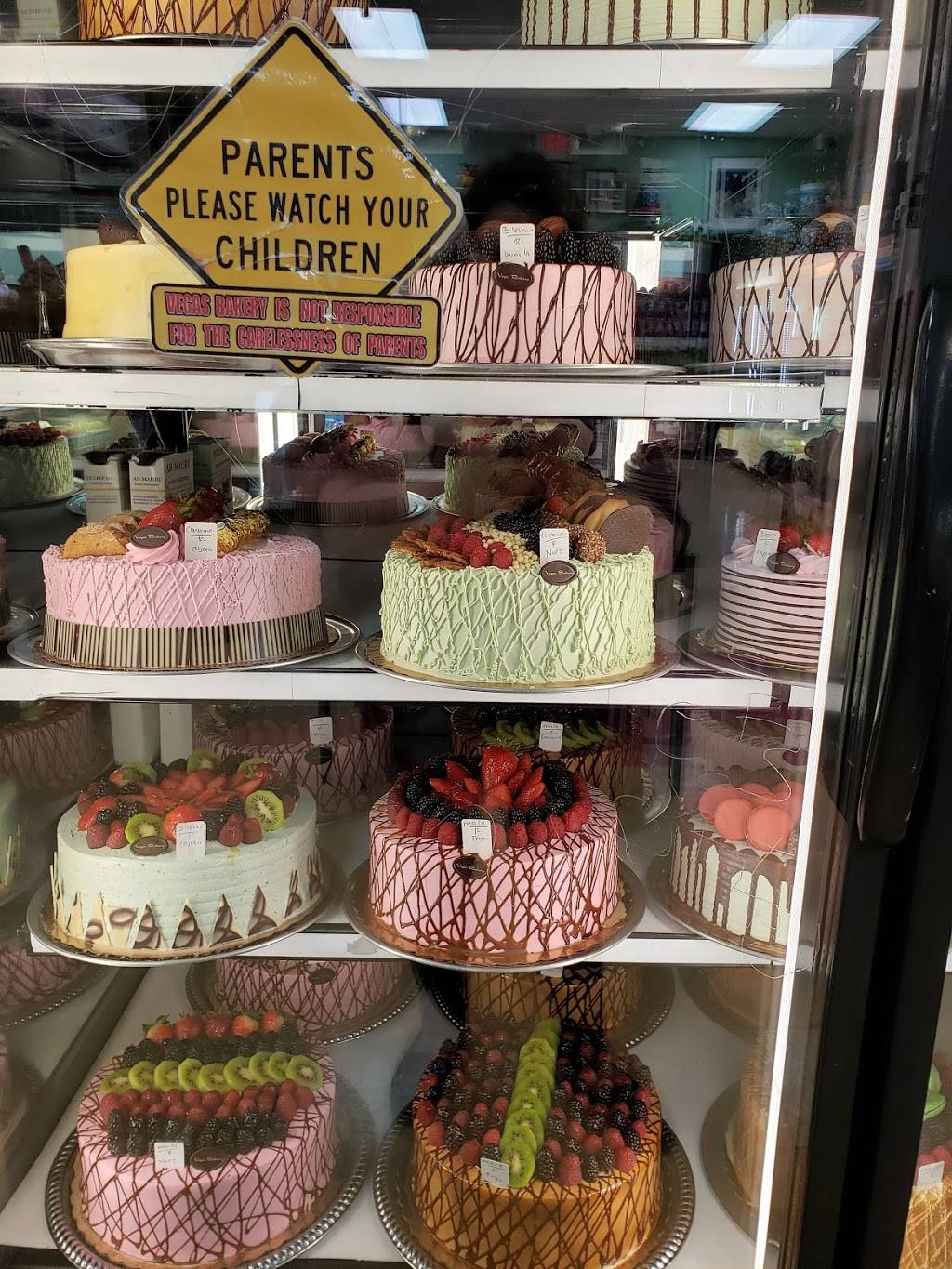 Panaderia Salvadoreña | restaurant | 3401 E Lake Mead Blvd, North Las Vegas, NV 89030, USA | 7028387261 OR +1 702-838-7261