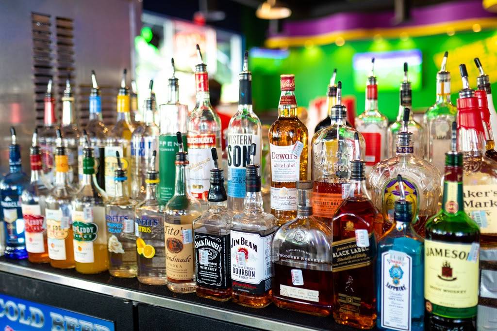 Fuzzys Taco Shop | restaurant | 7010 Easy Wind Dr #100, Austin, TX 78752, USA | 5126510343 OR +1 512-651-0343