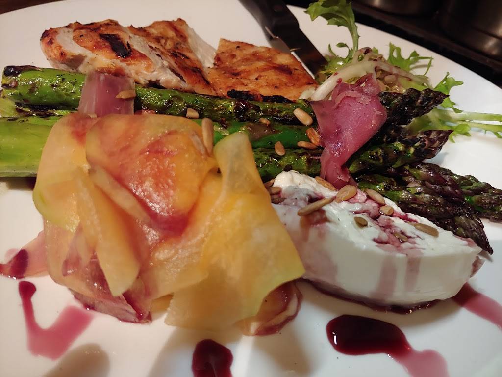 Saltoro | restaurant | 14051 Greenwood Ave N, Seattle, WA 98133, USA | 2063656025 OR +1 206-365-6025