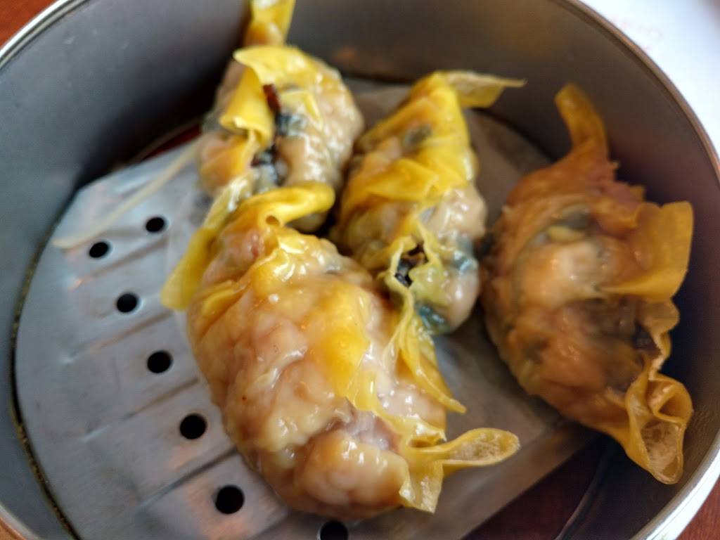 Golden Wok | restaurant | 2755 E Grand River Ave, East Lansing, MI 48823, USA | 5173338322 OR +1 517-333-8322