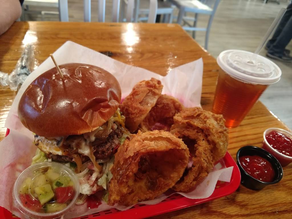 Charleston Burger Company | restaurant | 2875 Ashley River Rd, Charleston, SC 29414, USA | 8436373324 OR +1 843-637-3324