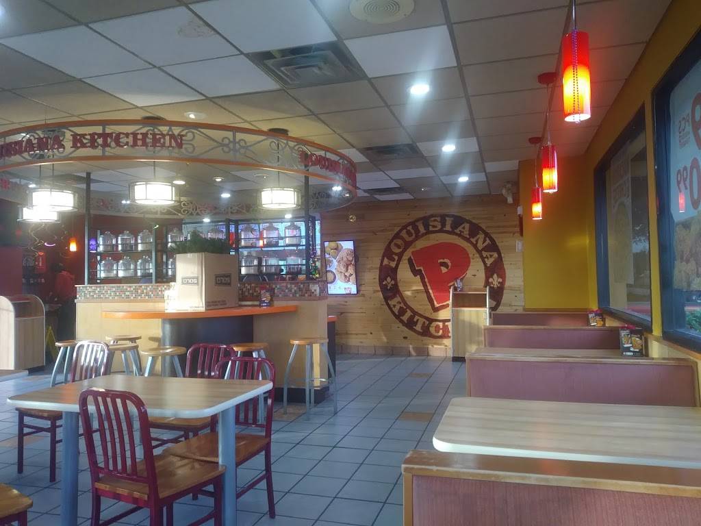 Popeyes Louisiana Kitchen | restaurant | 4502 W Fuqua St, Houston, TX 77045, USA | 7134339434 OR +1 713-433-9434