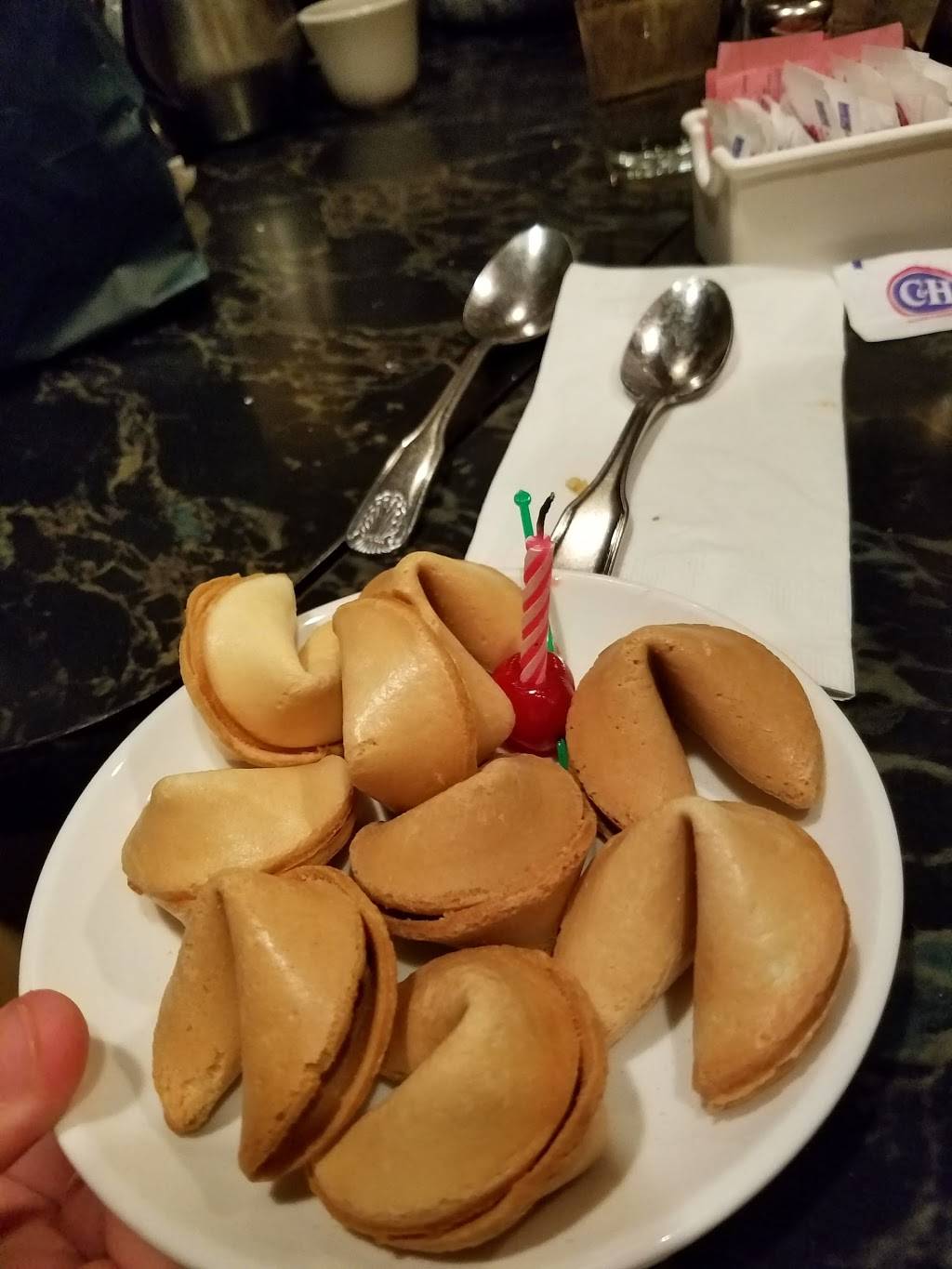 Wah Kue Cafe | restaurant | 13434 1st Ave S, Burien, WA 98168, USA | 2062425454 OR +1 206-242-5454