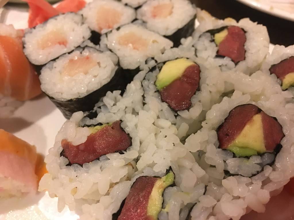 Sushi King Japanese Restaurant | restaurant | 3562 NJ-27, Kendall Park, NJ 08824, USA | 7328218822 OR +1 732-821-8822