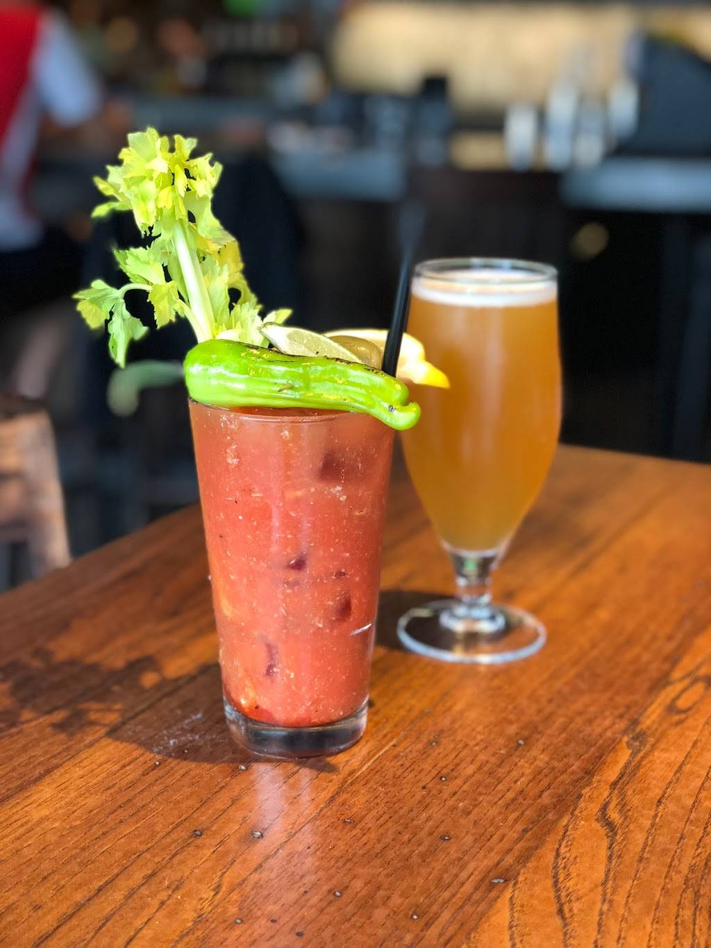 The Broadway | restaurant | 726 E Broadway, Boston, MA 02127, USA | 6173076480 OR +1 617-307-6480