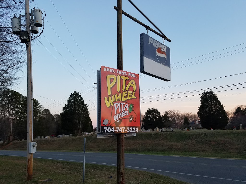 Cloninger Superette | restaurant | 1108 E Main St, Dallas, NC 28034, USA | 7049227031 OR +1 704-922-7031