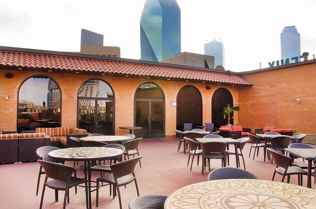 El Fenix | restaurant | 1601 McKinney Ave Downtown #1, Dallas, TX 75202, USA | 2147471121 OR +1 214-747-1121