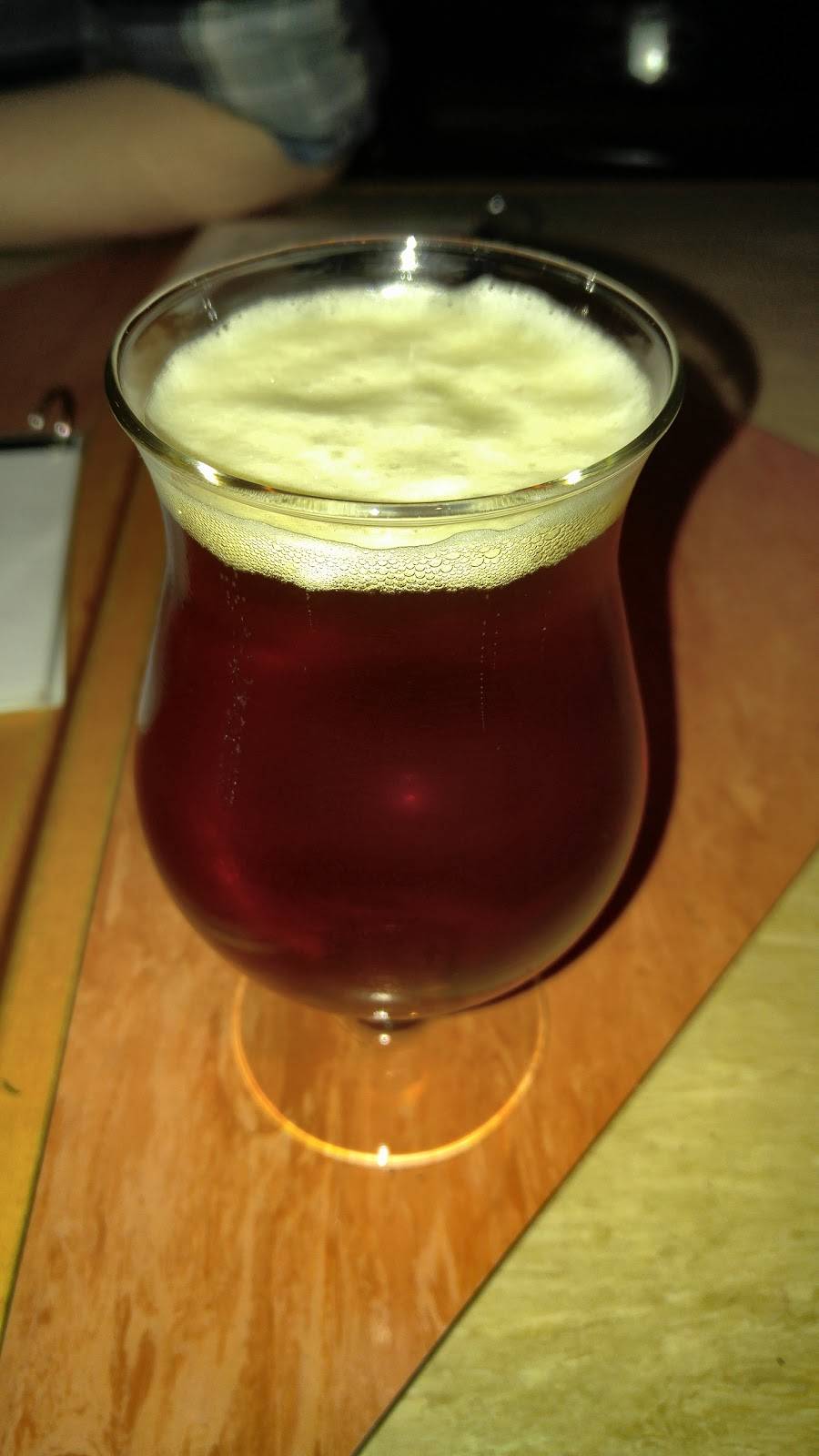 Microbrasserie Maltéus | restaurant | 5 Rue Victoria E, Salaberry-de-Valleyfield, QC J6T 2L1, Canada | 4507470315 OR +1 450-747-0315