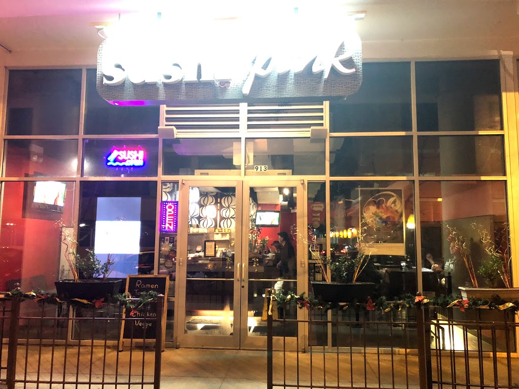 Sushi Pink | restaurant | 913 W Washington Blvd, Chicago, IL 60607, USA | 3122261666 OR +1 312-226-1666