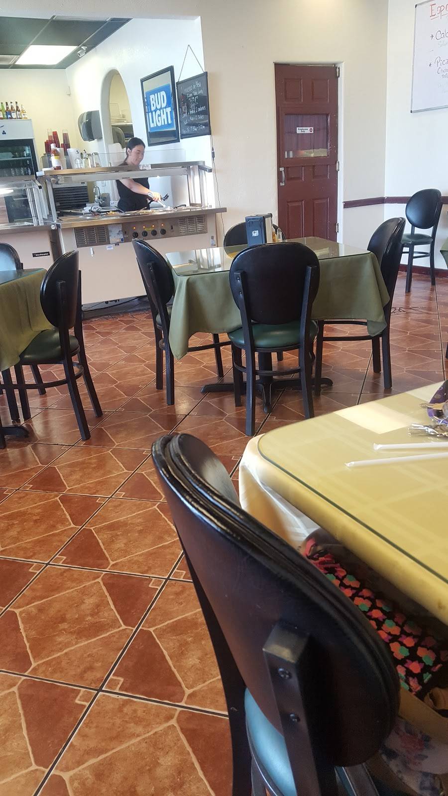 Nopal De Guerrero | restaurant | 7591 University Blvd, Winter Park, FL 32792, USA | 3212957952 OR +1 321-295-7952