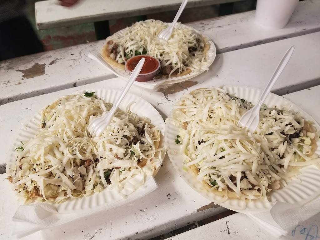 Boca del Rio | restaurant | 140 E Arrow Hwy, Covina, CA 91722, USA | 6263398303 OR +1 626-339-8303